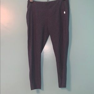 TARGET CROPPED LEGGINGS